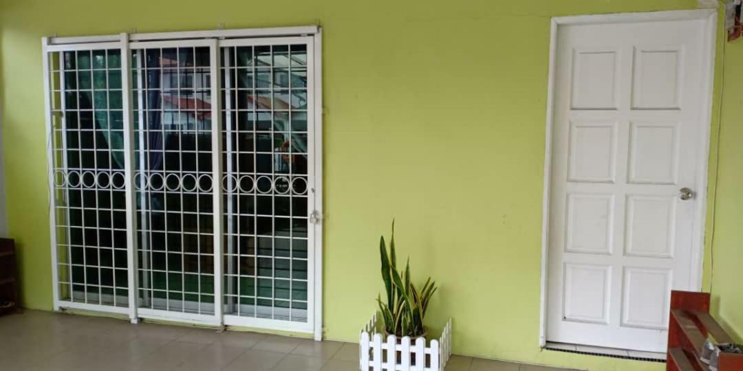 Sepanggar Kingfisher Homestay Kota Kinabalu Extérieur photo